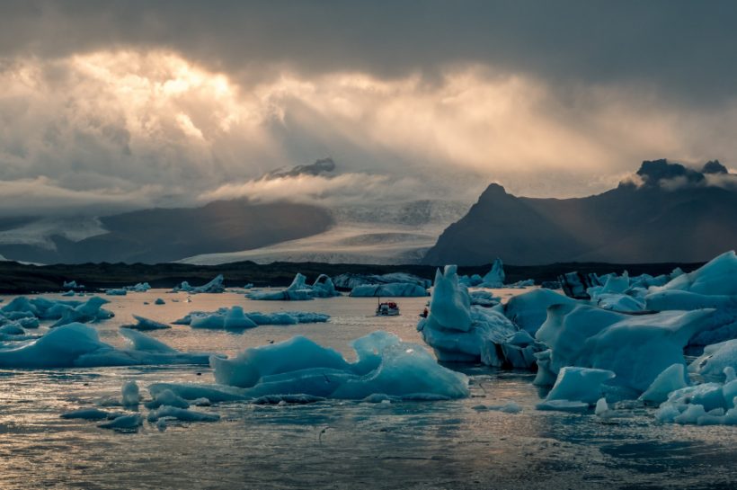Jordán Ferenc: Maréknyi ember profit- és hataloméhsége áll szemben emberek milliárdjainak érdekeivel