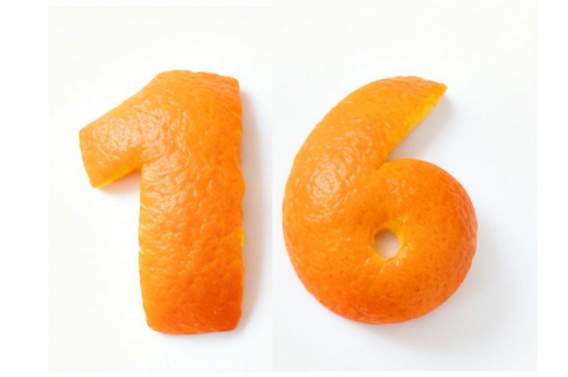 Tizenhat adatsor a tizenhat évről